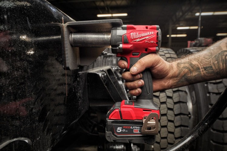 4933478446A.jpg